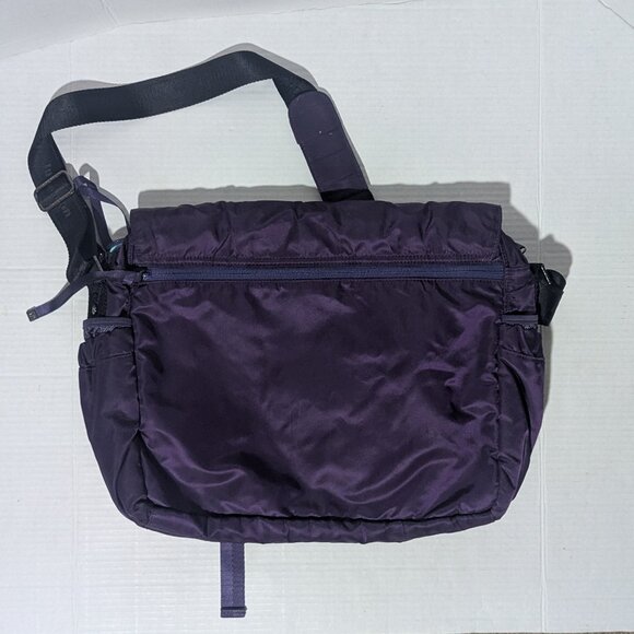 Lululemon Urban Yogini Messenger Bag in Royal Purple - Picture 6 of 16